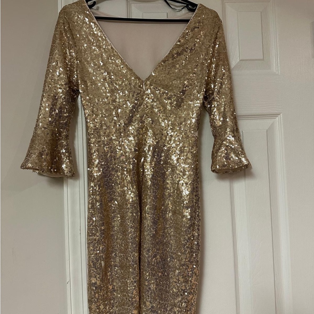 Lulu's Gold Sequin Long Sleeve Dress